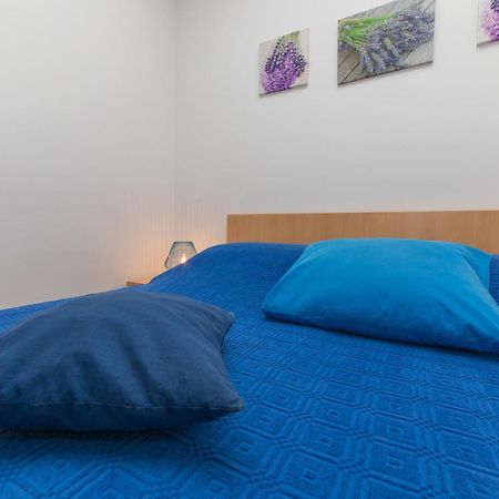 Apartments Lux Bol Eksteriør billede
