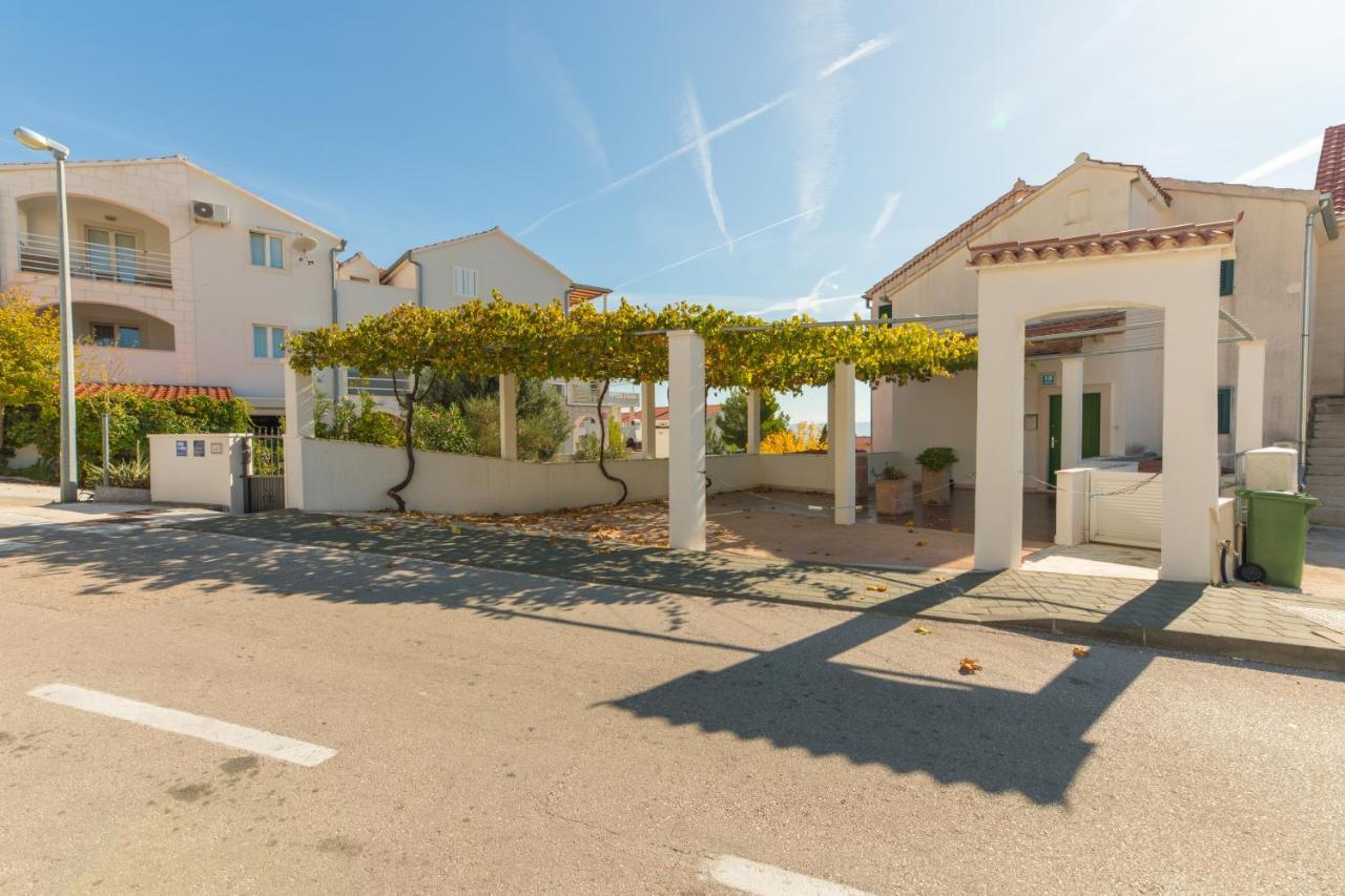 Apartments Lux Bol Eksteriør billede