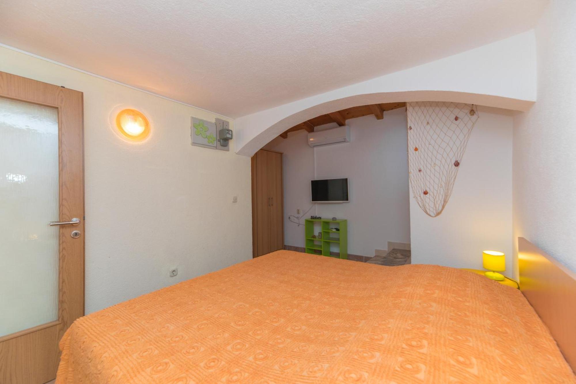 Apartments Lux Bol Eksteriør billede